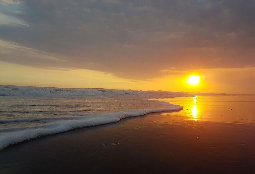 Hostal Mi Casa En La Playa Hostel