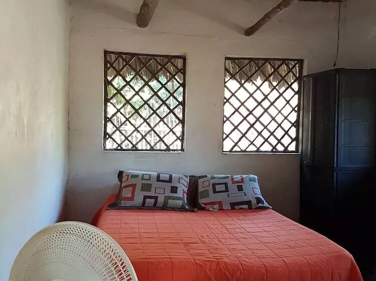 Hostal Mi Casa En La Playa   Hostel