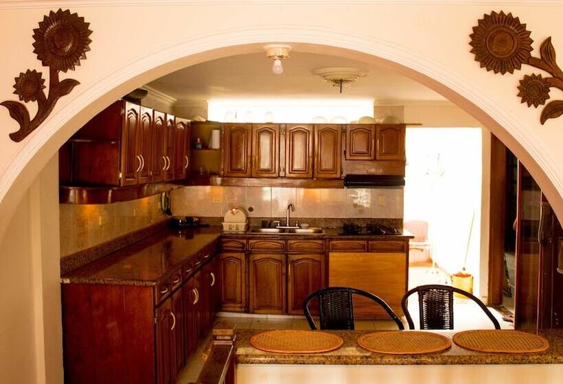 Hostel Casablanca 4130