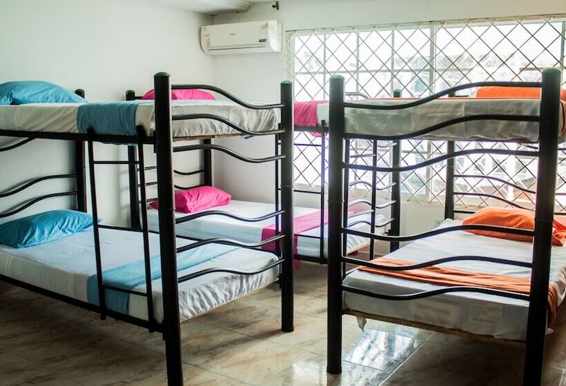 Hostel Casablanca 4130