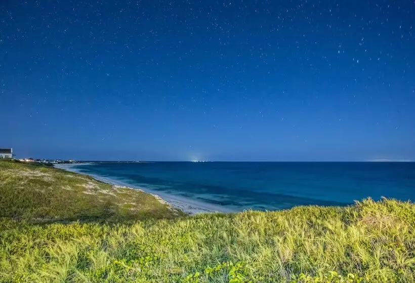 هتل Ambergris Cay Private Island All Inclusive   Pls Island Hopper Flight Included