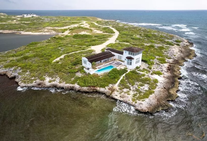 هتل Ambergris Cay Private Island All Inclusive   Pls Island Hopper Flight Included