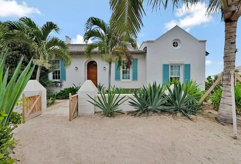 هتل Ambergris Cay Private Island All Inclusive   Pls Island Hopper Flight Included