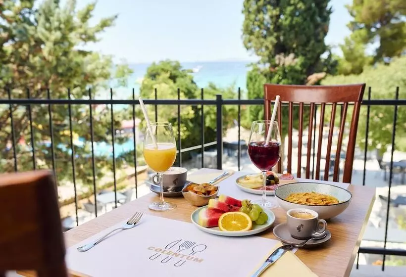 Hotelli Colentum Resort Murter