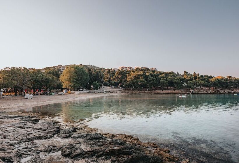 هتل Colentum Resort Murter