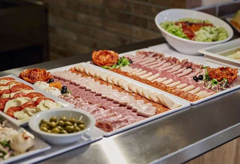 هتل Colentum Resort Murter