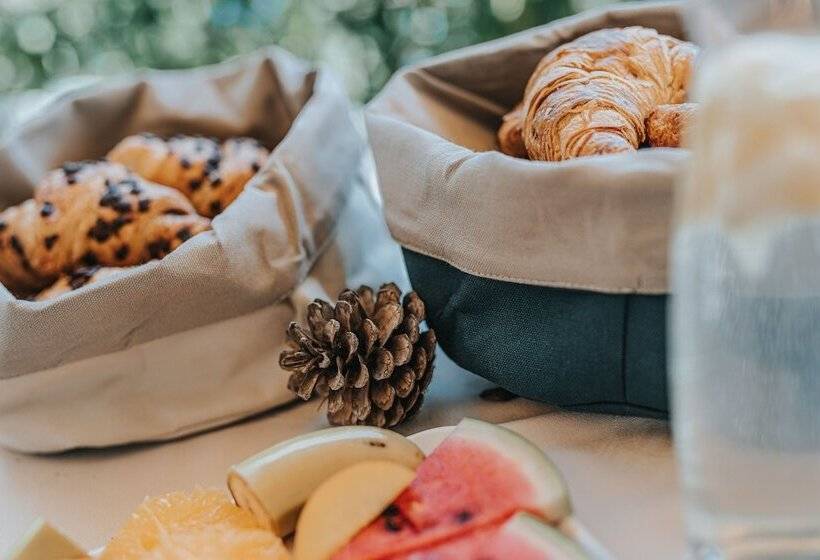 هتل Colentum Resort Murter