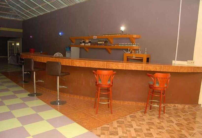 هتل Extravaganza Resort