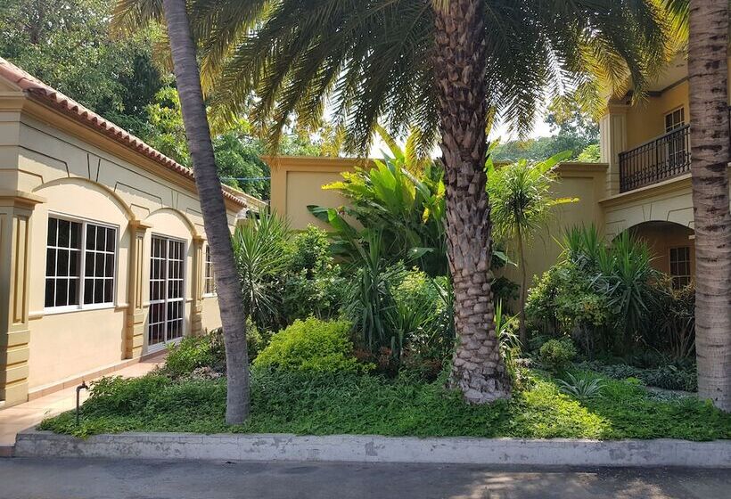 هتل Florencia San Miguel