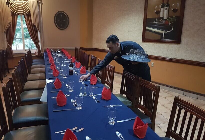 هتل Florencia San Miguel