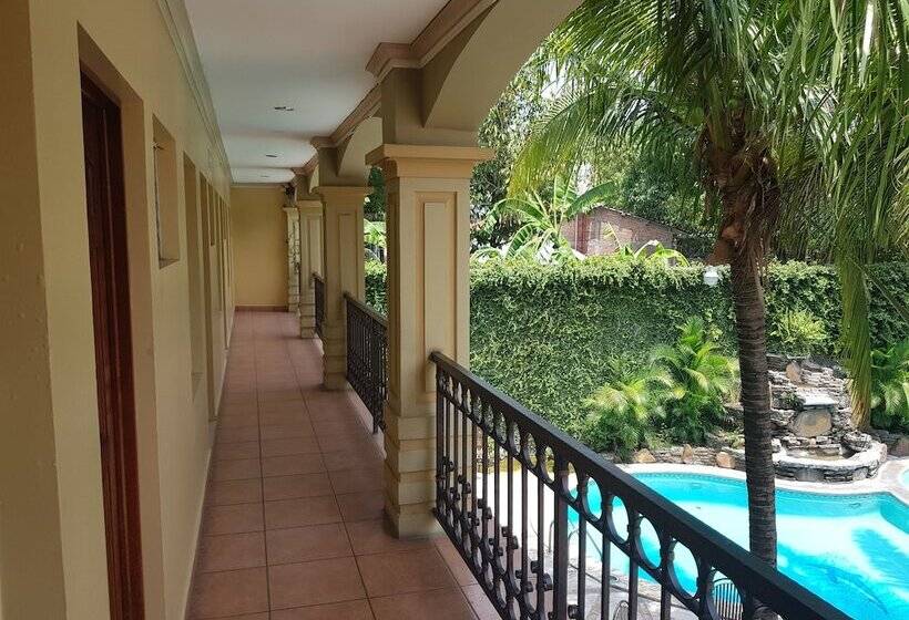 هتل Florencia San Miguel