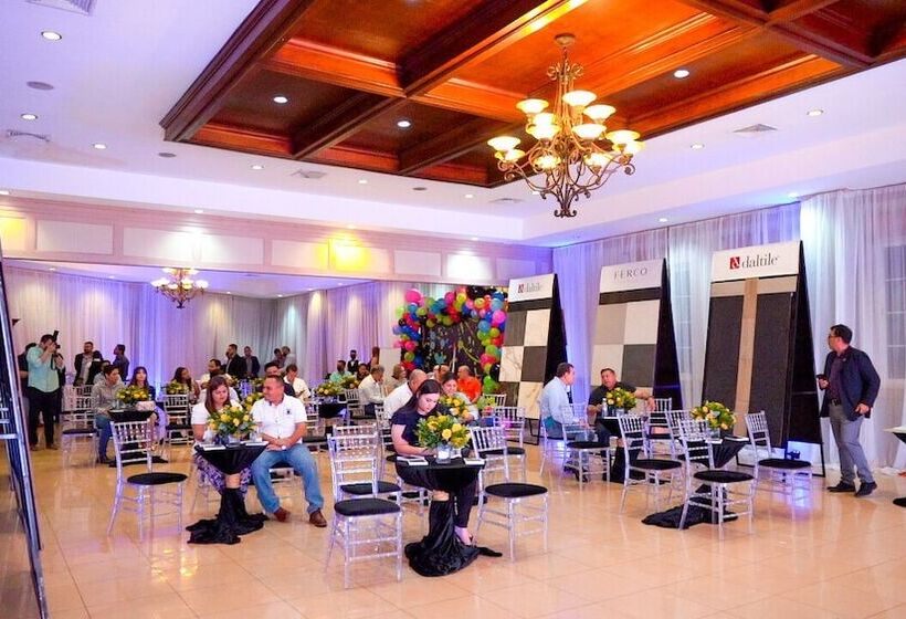 هتل Florencia San Miguel