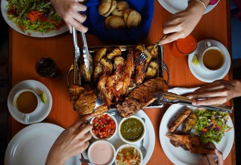 هتل Florencia San Miguel