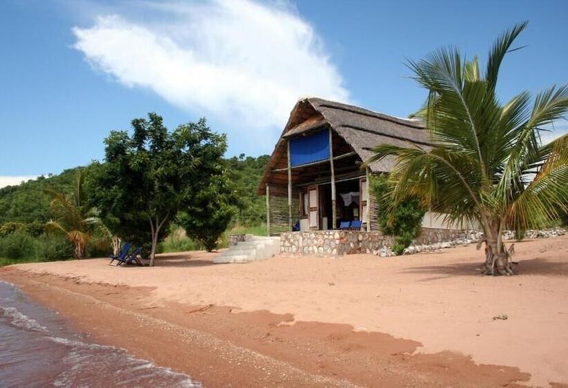 ホテル Lake Shore Lodge & Campsite