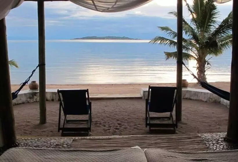 ホテル Lake Shore Lodge & Campsite