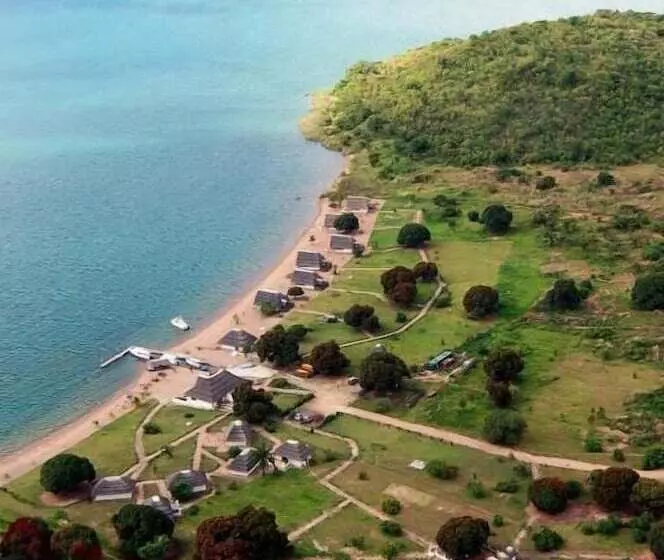 ホテル Lake Shore Lodge & Campsite