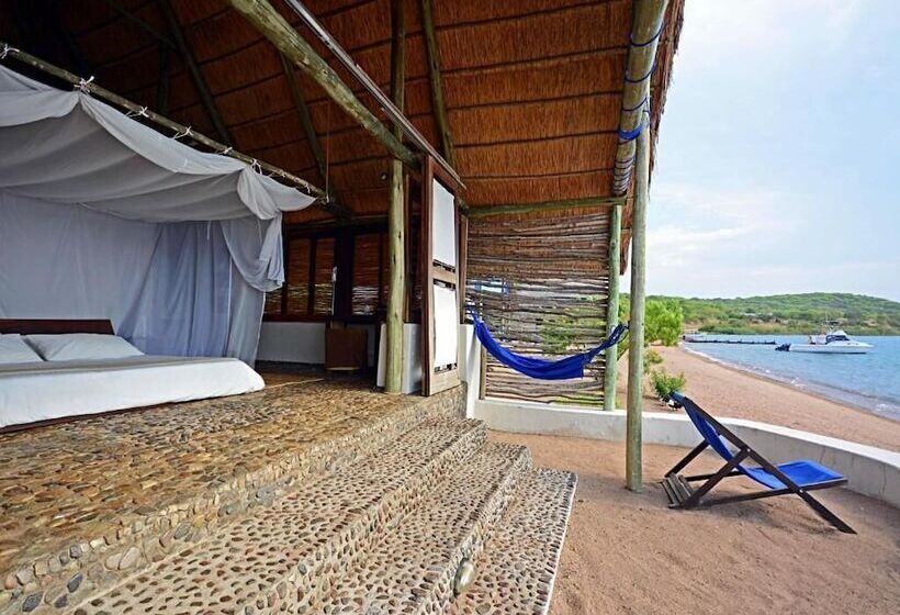 ホテル Lake Shore Lodge & Campsite