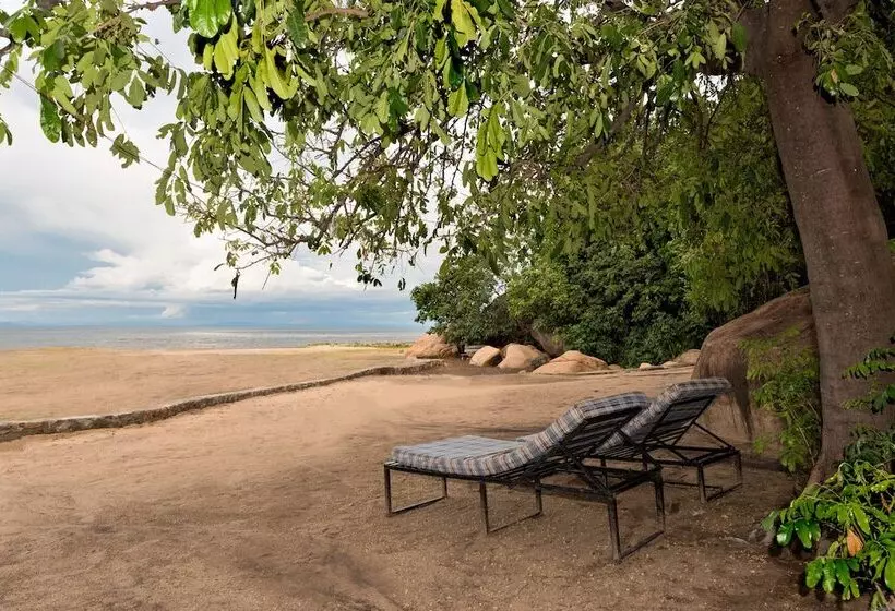 هتل Safari Beach Lodge