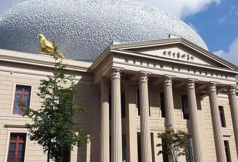 Hotelli Stadslogement Bij De Sassenpoort