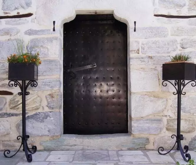 Hotelli Ta Xelidonakia