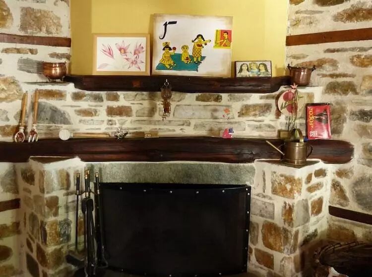 Hotelli Ta Xelidonakia