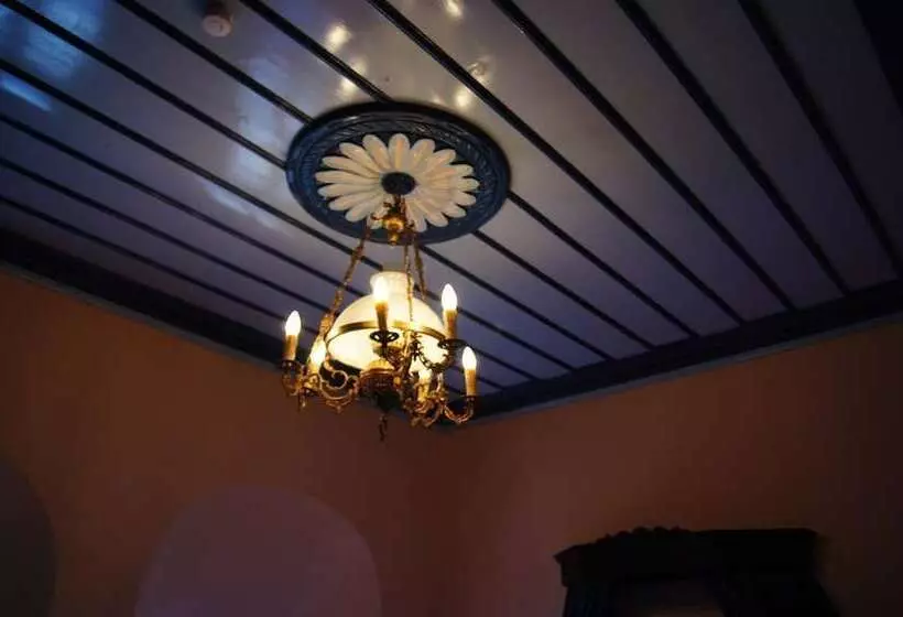 Hotelli Ta Xelidonakia