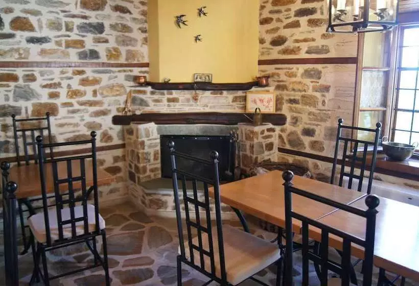 Hotelli Ta Xelidonakia