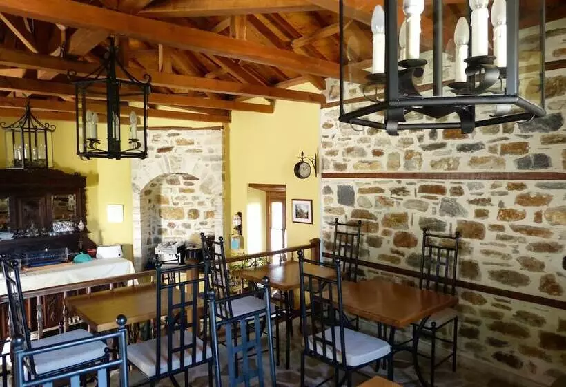 Hotelli Ta Xelidonakia