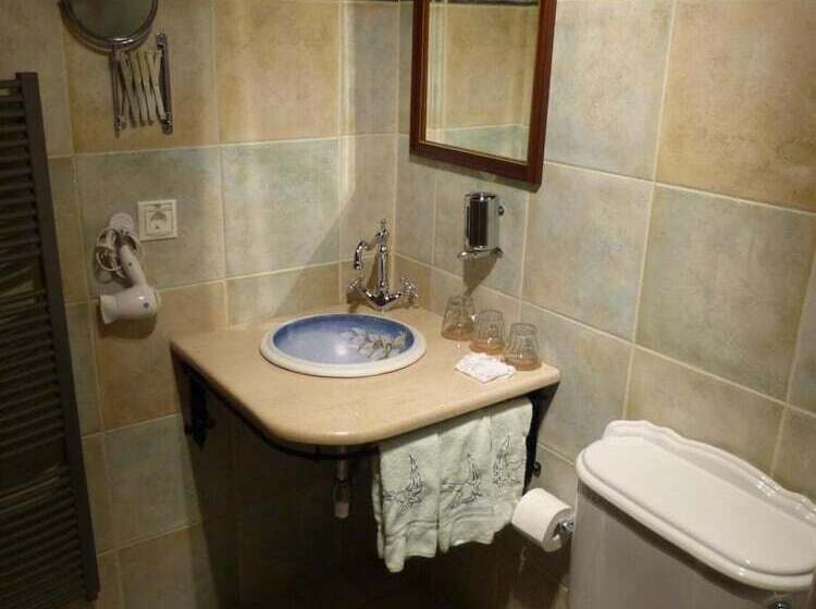 ホテル Ta Xelidonakia