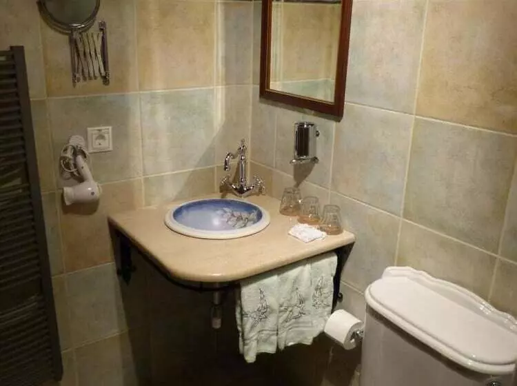 Hotelli Ta Xelidonakia