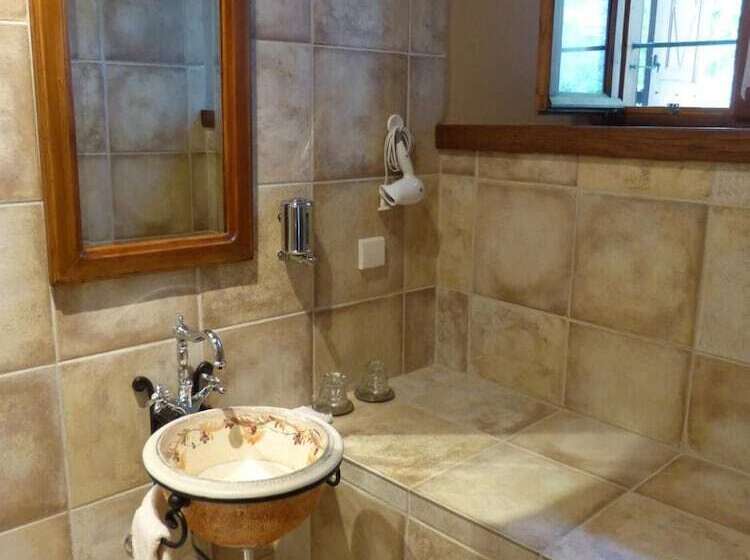 ホテル Ta Xelidonakia