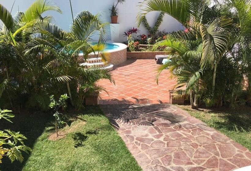 Пансион Casa De Ambrose