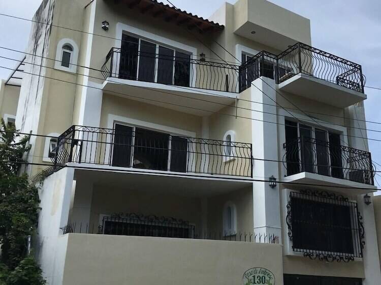 Пансион Casa De Ambrose