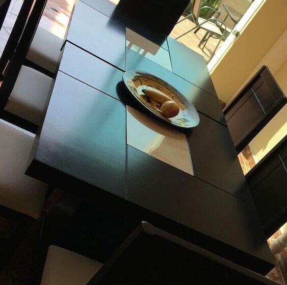 Пансион Casa De Ambrose