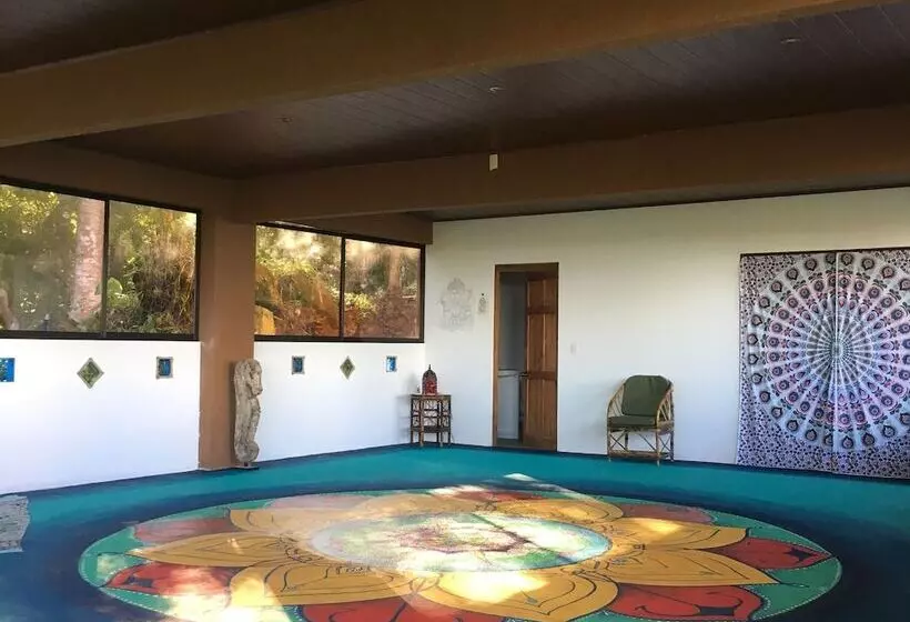 پانسیون Casa Nautika Guest House