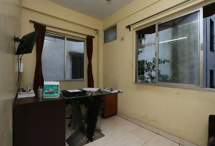 Majatalo Oyo 16394 Prantik Guest House