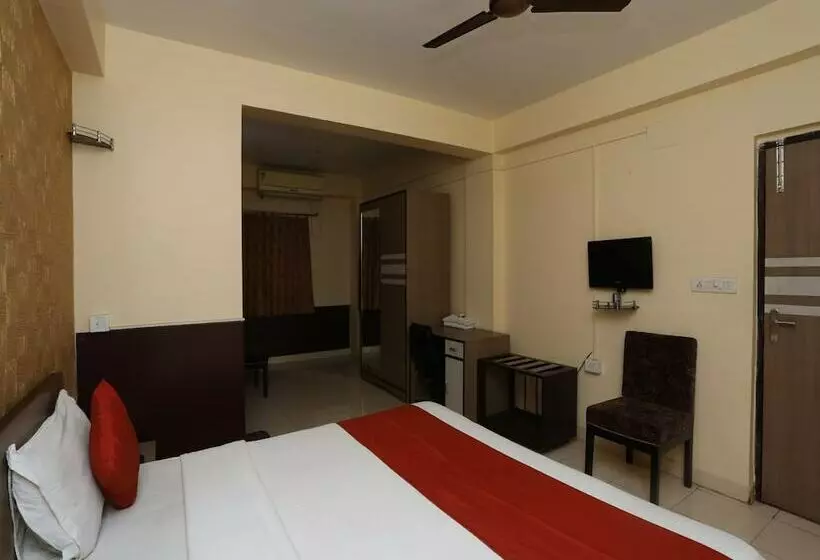 Majatalo Oyo 16394 Prantik Guest House