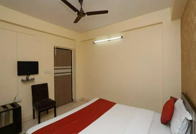 Majatalo Oyo 16394 Prantik Guest House
