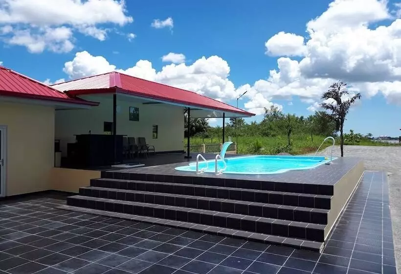 پانسیون Riverside Bungalows Commewijne