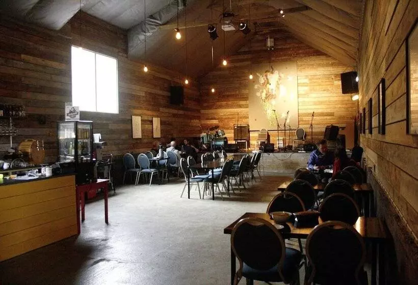 Havarí Hostel