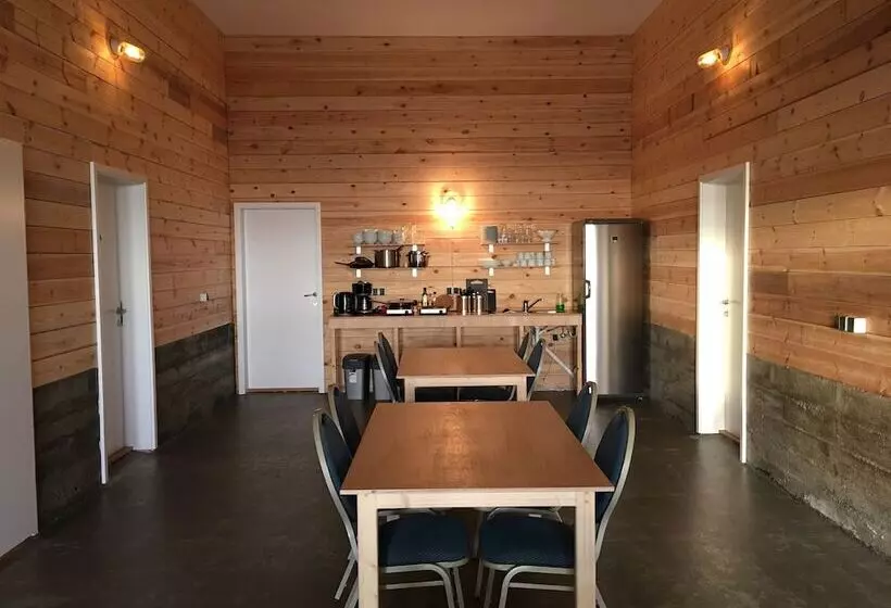 Havarí Hostel
