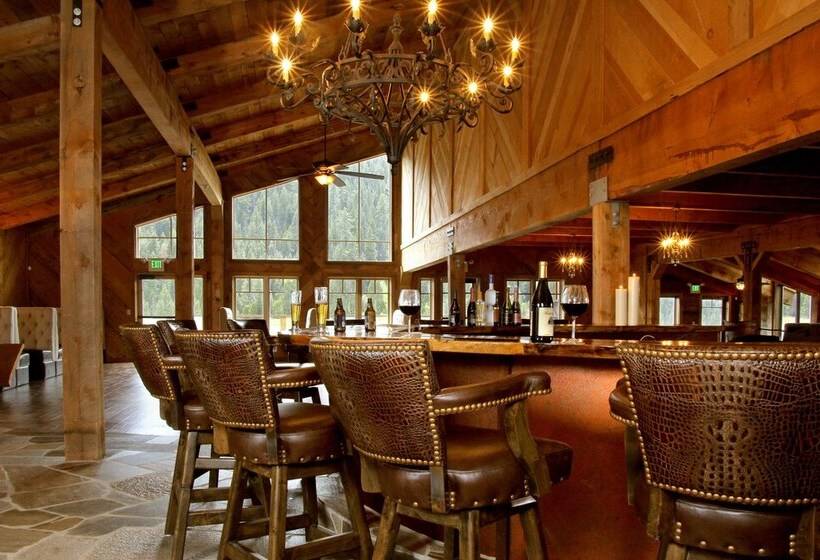 Хостел The Village At Highlands Ranch