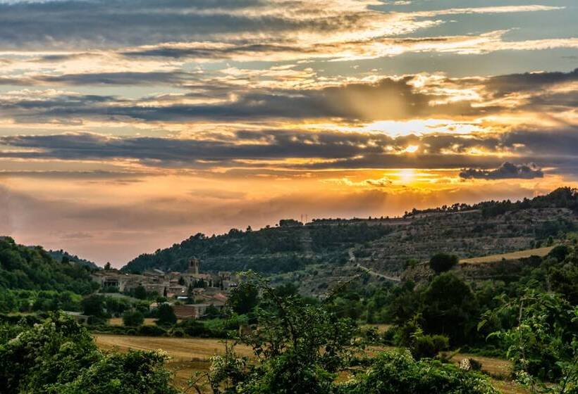 هتل Balneari De Vallfogona