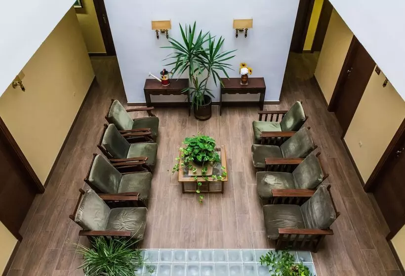 Hotelli Balneari De Vallfogona