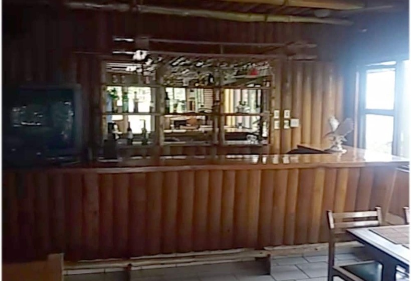 בית מלון כפרי Cypresal