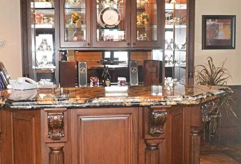 Hotelli Economy Guest Village And Apartments