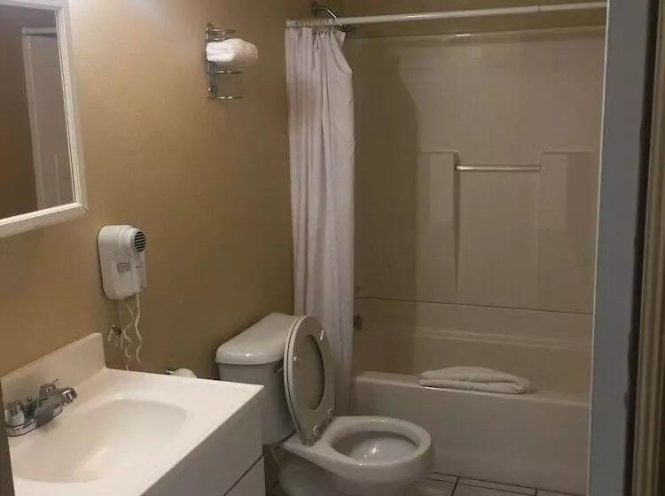 Hotelli Economy Guest Village And Apartments