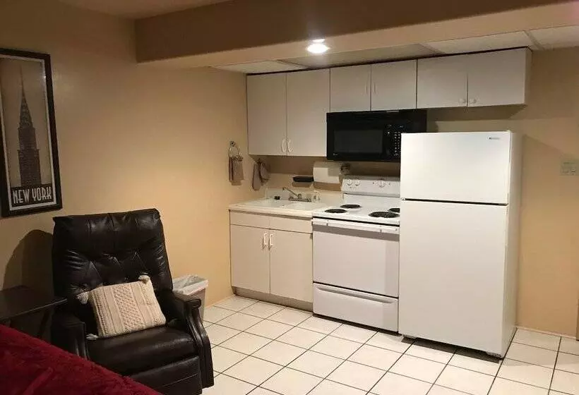 Hotelli Economy Guest Village And Apartments