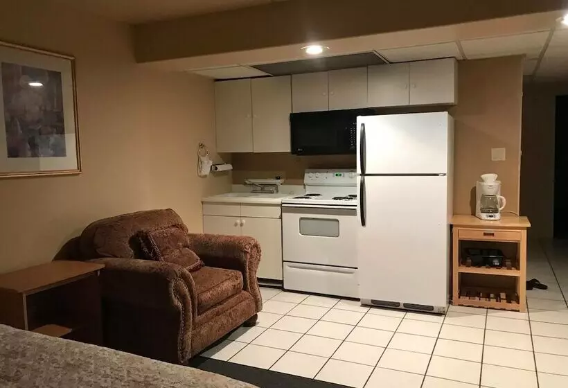 Hotelli Economy Guest Village And Apartments