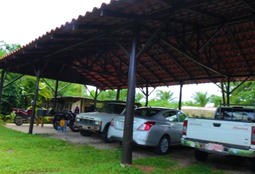 ホテル Hospedaje Rural Villa Santiago